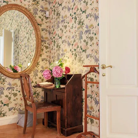 Apartment Huge With Private Garden Florence
