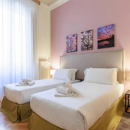 Huge With Private Garden Apartment